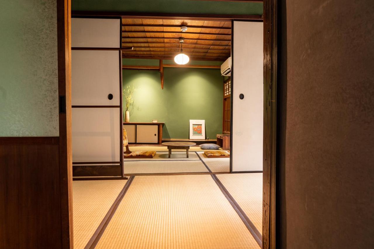 Machiya Guest House Carta Kanazawa Exterior photo