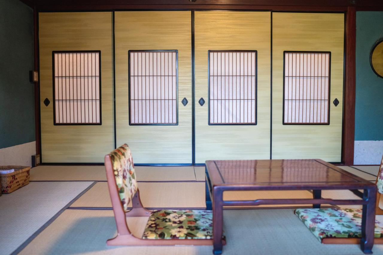 Machiya Guest House Carta Kanazawa Exterior photo